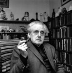 Hugh McDiarmid (BBC Writing Scotland www.bbc.co.uk/scotland/arts/writingscotland/)